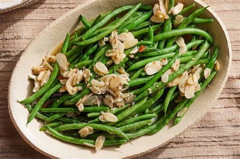 Haricot Vert French Green Beans With Garlic And Sliced Almonds Recipe