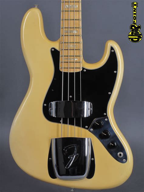 1976 Fender Jazz Bass - Olympic White-Vi76FeJBOWMN691912