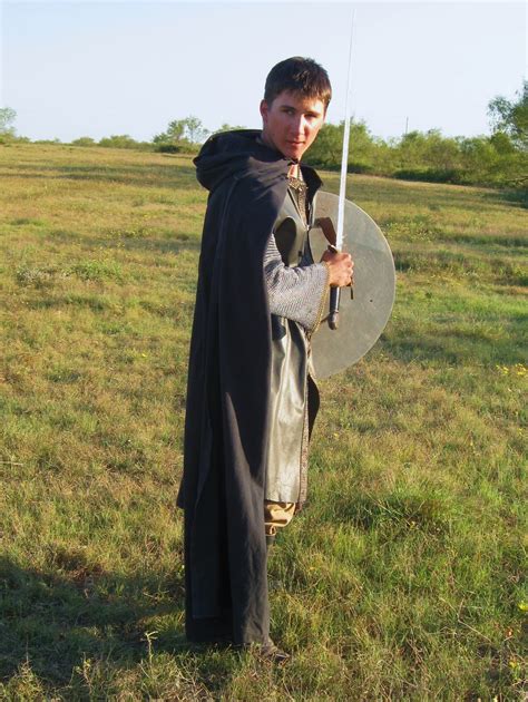 The Story of a Seamstress: The Boromir Costume
