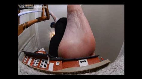 Amateur Soles Giantess And Footjobs Heidi Returns GIANT ATHLETES FEET MOV
