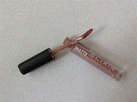 Lepojkica i mama Kozmetika i parfemi Elixir Nude mat tečni ruž i Ingrid mat tečni ruž