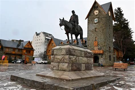 Una Cautelar Prohibi Mover El Monumento A Roca Del Centro C Vico De