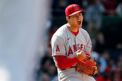 Shohei Ohtani completely dominates Red Sox on mound and at plate