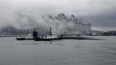 Amid Tensions With North Korea Us Nuclear Capable Submarine Arrives In