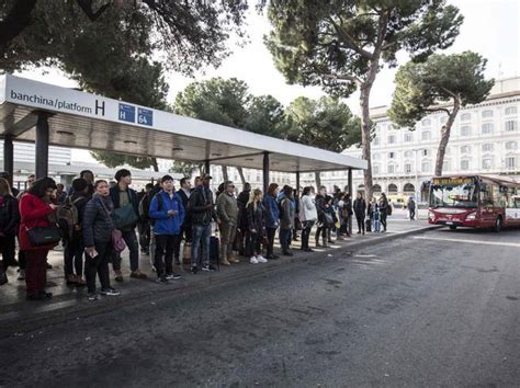 Roma 8 Marzo 2019 Sciopero Dei Mezzi Pubblici Bus E Metro Corse