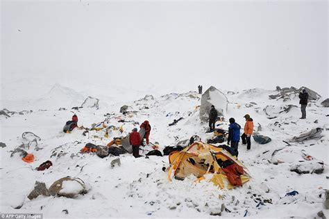 Everest Base Camp Before And After Shots Show Devastation After