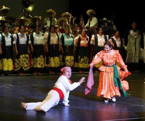 Los Maestr S Esperanza Y Gerardo Con El Baile De La Iguana De Tierra