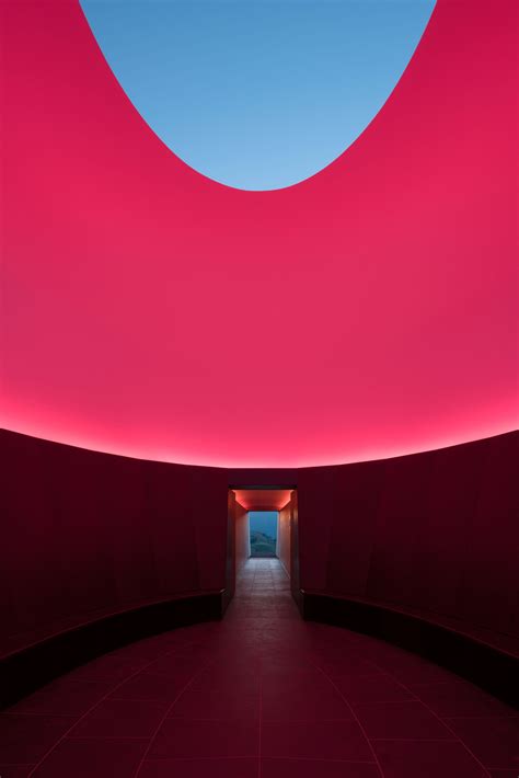 James Turrells Skyspace A Light Installation In The Austrian