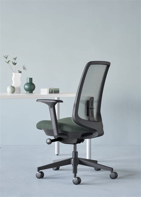 Take A Seat With Herman Miller Indesignlive