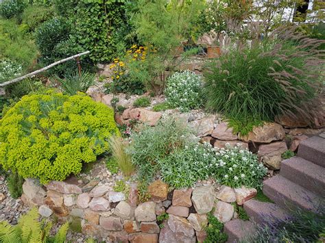 How To Make A Rock Garden On A Slope - Garden Likes