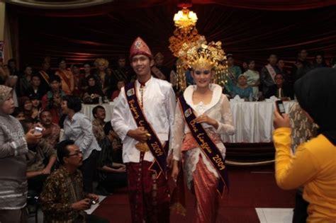 Dunia Seputar Fisika And Sumatera Selatan Baju Adat Sumsel