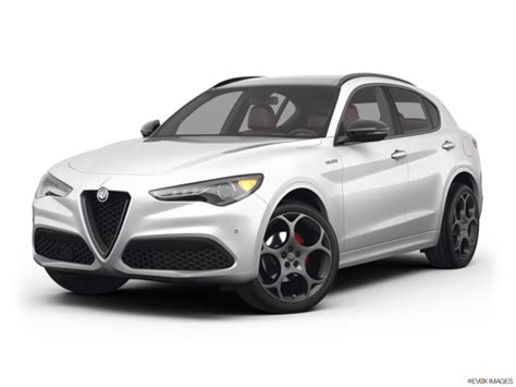 2023 Alfa Romeo Stelvio review, photos & specs | CarMax