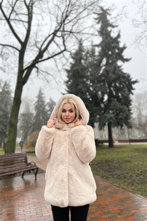 Beautiful Alina Y O From Chernigov With Blonde Hair Id