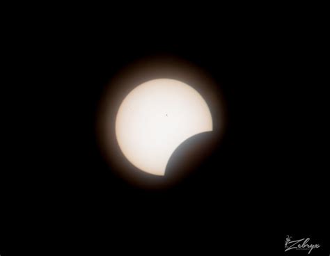 Partial Eclipse Sunspots Are Visible On This Exposure Take Flickr