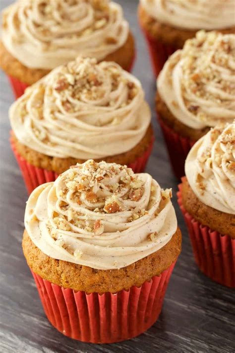 Vegan Pumpkin Cupcakes With Pumpkin Spice Frosting Loving It Vegan