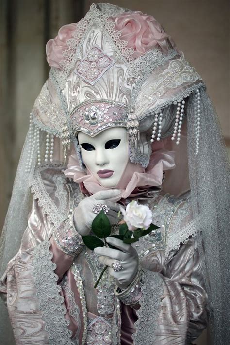 Venetian Costumes, Venice Carnival Costumes, Venetian Carnival Masks ...