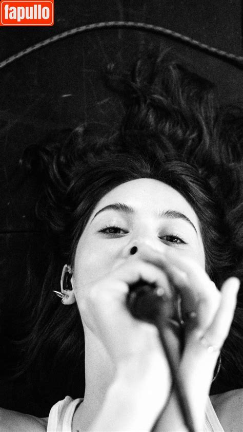 Gracie Abrams Gracieabrams Nude Photo 42 Fapullo