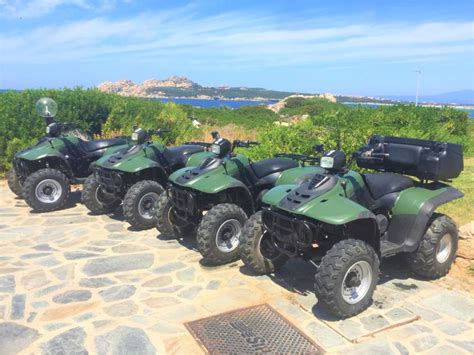 Tour in Quad di 3 ore e mezza a Santa Teresa Gallura Sardegna Escursì