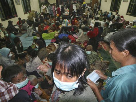 Foto Korban Bencana Gunung Merapi Meletus ! -||- Berita Hari Ini Terbaru Is Blog Berita Indonesia