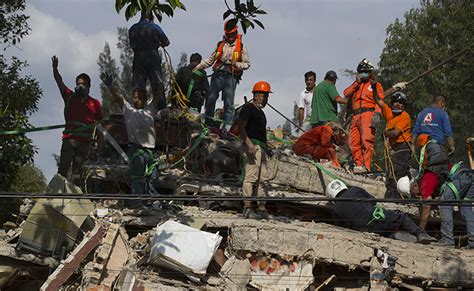 Sismo De Sacude A M Xico Y Provoca M S Derrumbes