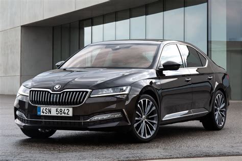 Skoda Superb 1 4 TSI PHEV Sportline Business Car Technical