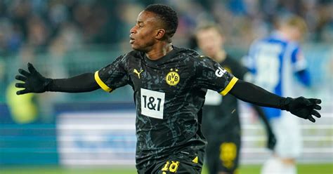 Mit Nur 19 Jahren Moukoko Ist Nun Der Zweitbeste Joker Der BVB