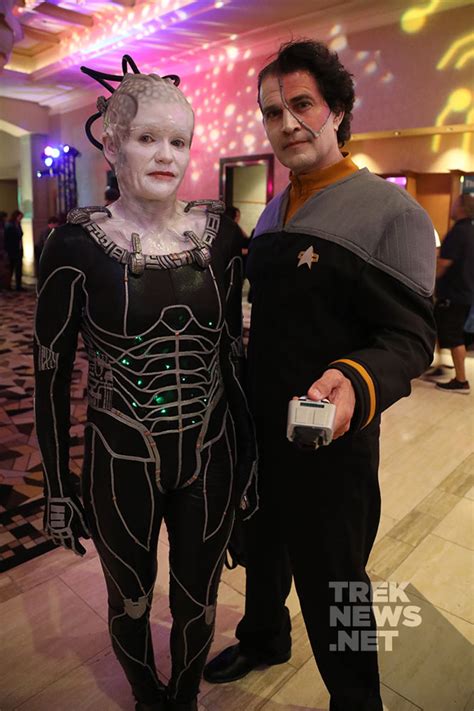 Borg Queen And Data Treknewsnet Your Daily Dose Of Star Trek News