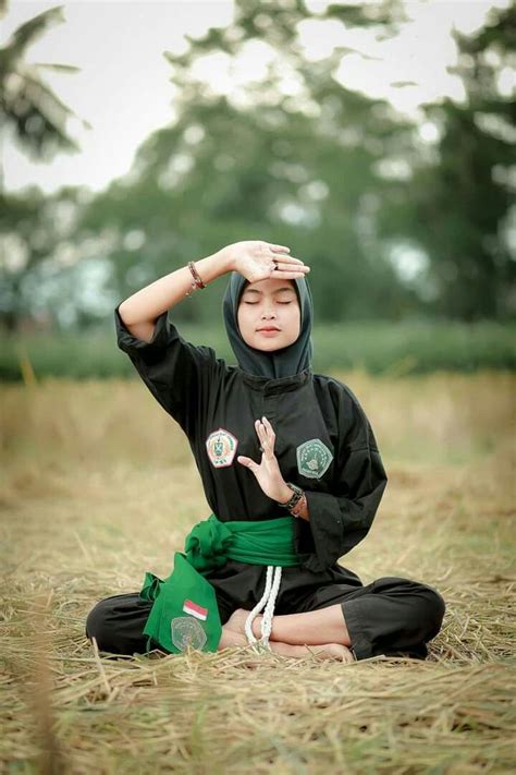 Bidadari Penjaga Surga Pencak Silat Orang Kulit Putih Seni Bela Diri