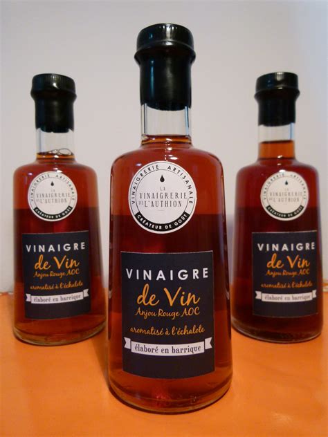 Vinaigre de vin aromatisé à l éch 25 cl La Vinaigrerie De L authion