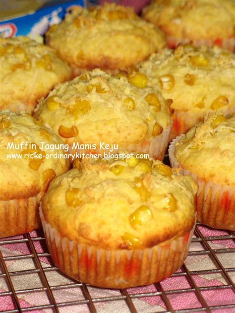 Just My Ordinary Kitchen...: MUFFIN JAGUNG MANIS KEJU