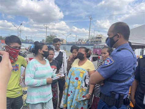 Barko Nagka Aberya Higit 180 Badjao Kinupkop Ng Philippine Ports