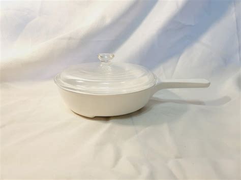 VINTAGE CORNING WARE MICROWAVABLE BROWNING DISH W LID EstateSales Org