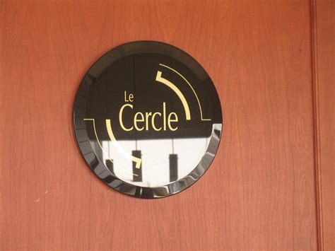 Eating Out Montreal: Le Cercle