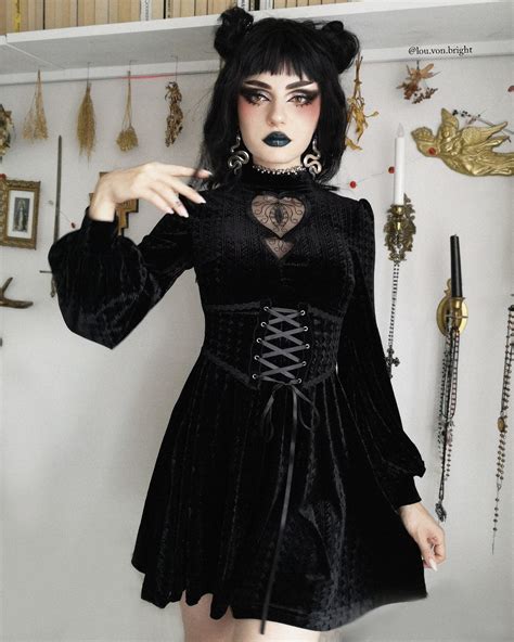 Black Gothic Sweet Velvet Heart Long Sleeve Short Dress Long Sleeve Short Dress Short Dresses