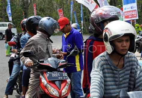 Pungutan Liar Objek Wisata Antara Foto