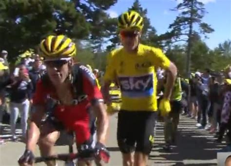 12e étape du Tour de France INCROYABLE Chris Froome maillot jaune