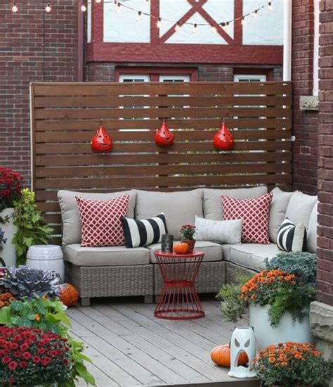 4 Easy Breezy Patio Diys Decorations To Celebrate Fall Sunniland Patio Patio Furniture In