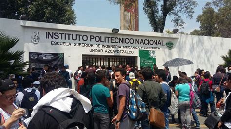 Estudiantes hacen asamblea tras 3 días de paro en Azcapotzalco