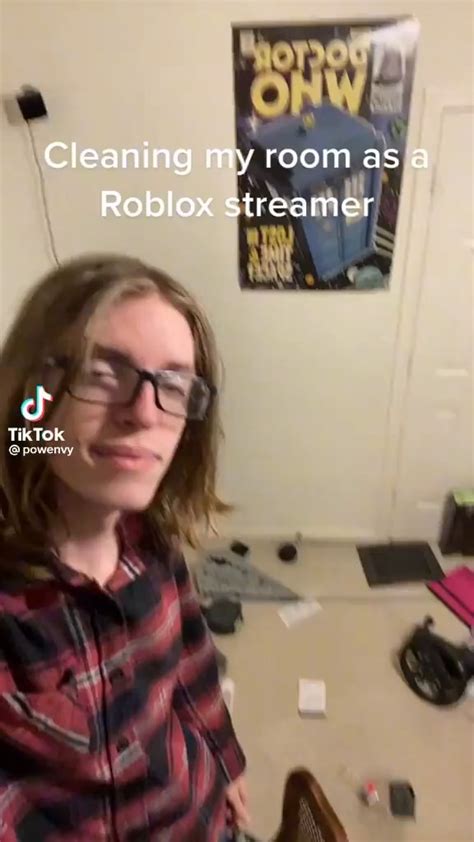 Cleaning My Room Asa Roblox Streamer Tiktok Se Yy Ifunny