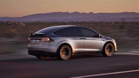 Tesla Unveils Stunning Lunar Silver Paint for Model S & X: A Global ...