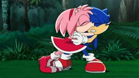 Solve Amy Kisses Sonic Jigsaw Puzzle Online With 350 Pieces