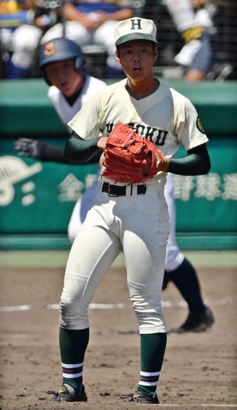 夏の高校野球：準々決勝第2試合 済美（愛媛）―報徳学園（東兵庫） 写真特集725 毎日新聞