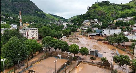 Cidade de ES tem cenário de terra arrasada após temporal