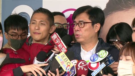 決戰立委補選！陳其邁北上陪車掃拜票「對吳怡農選情有信心」