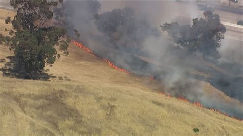 Homes Evacuated As Brush Fire Burns In El Cajon Along Interstate