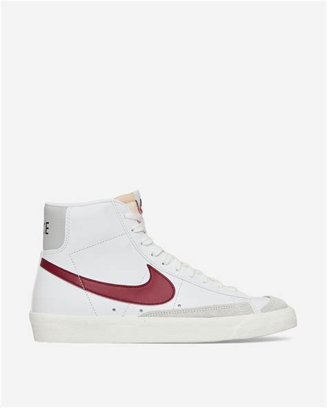 Nike Blazer Mid '77 Vintage Sneakers White / Dark Beetroot for Men | Lyst