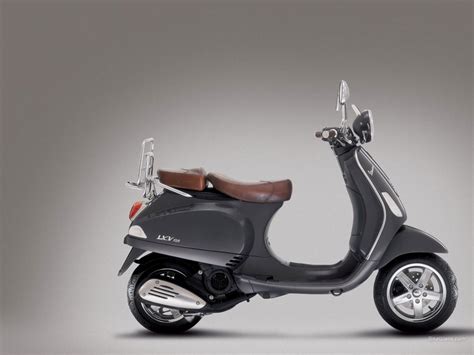 Vespa Vespa Lxv 50 Motozombdrivecom