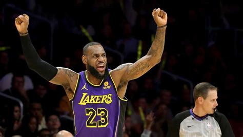 Lebron James Agrees To A 2 Year Extension With The Los Angeles Lakers