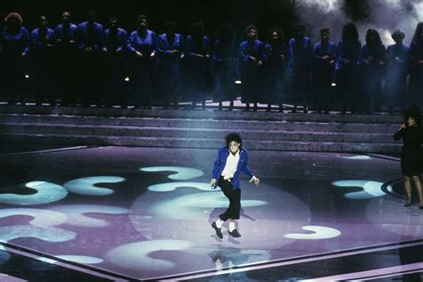 Michael Jackson's moonwalk shoes up for auction - ABC News