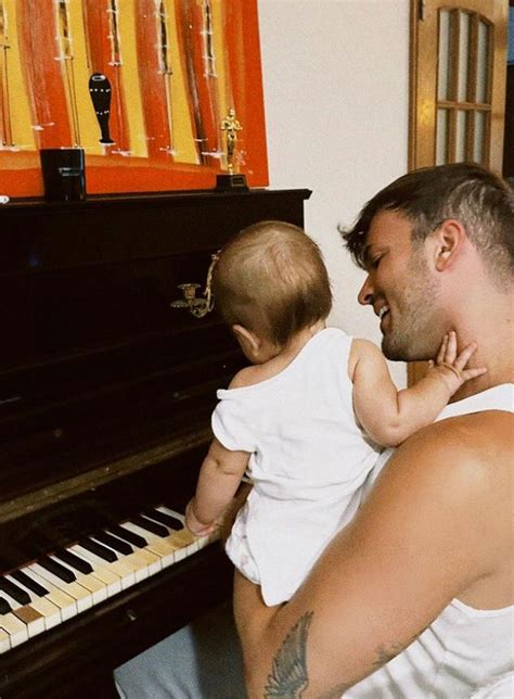 David Carreira Partilha Momento Nico O Filho Ao Piano On Fm